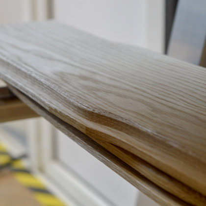 Curvilinear wood flooring