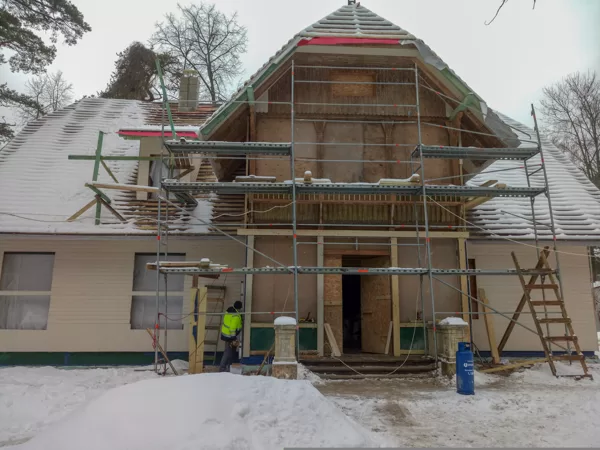 Exterior solid spruce boards