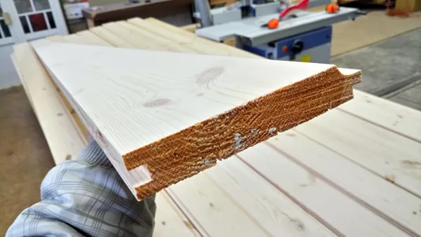 Exterior pine solid wood boards