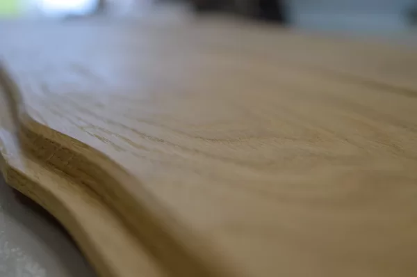 Curvilinear wood flooring