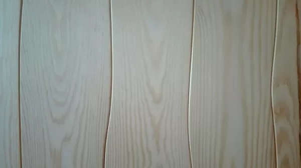 Curvilinear wood flooring