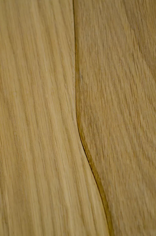 Curvilinear wood flooring