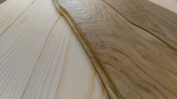 Curvilinear wood flooring